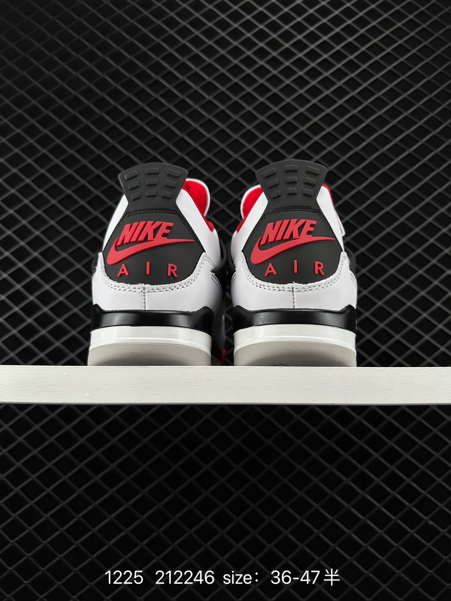 Nike Air Jordan 4 Retro OG”Fire Red“